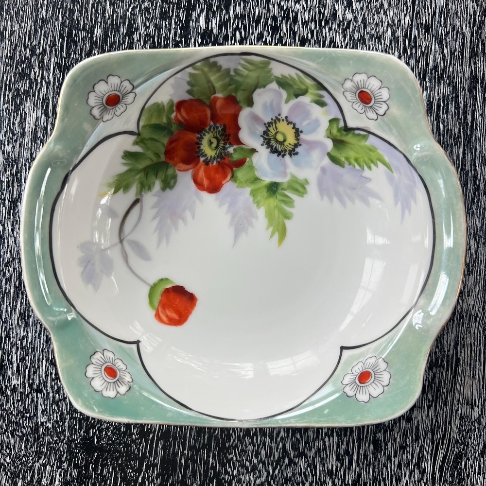 Lusterware‎ floral bowl from Japan